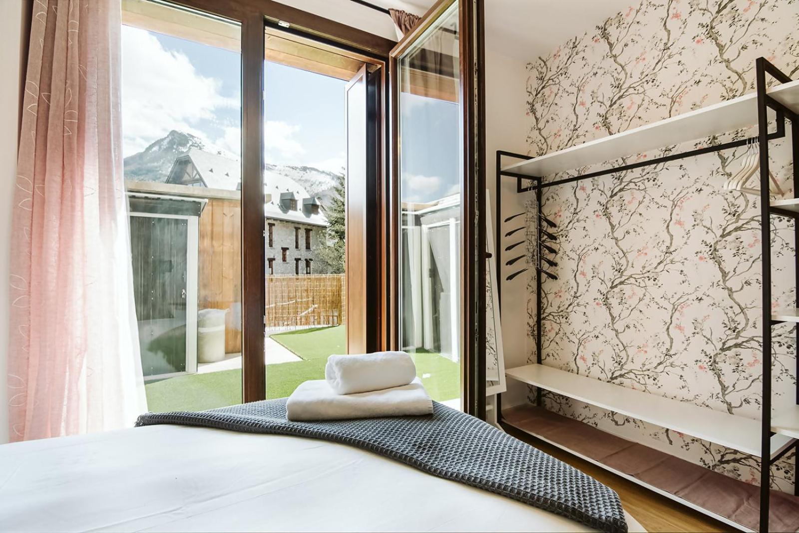 Casa Rosana Apartamento De Diseno Con Terraza Sallent de Gállego Exteriér fotografie